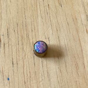 Anatometal Bronze Titanium opal captive bead